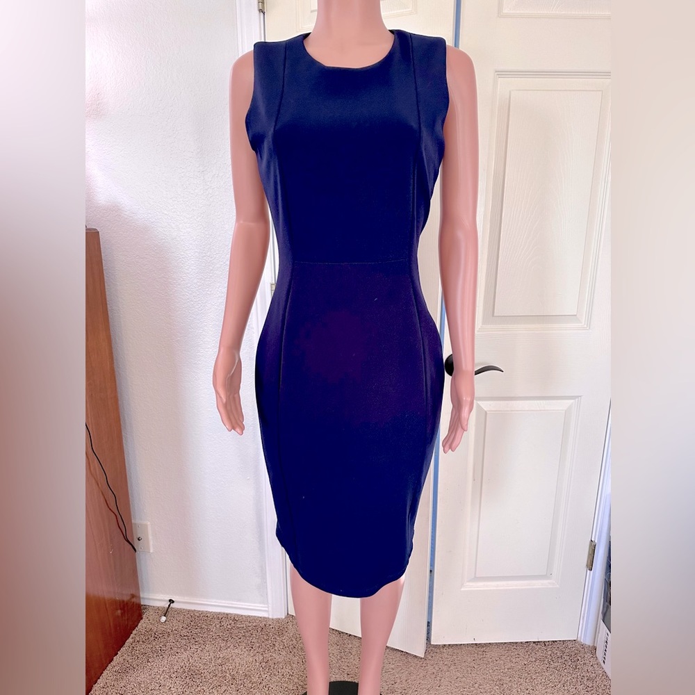 Marina - Size 10 Navy Blue Classy Sheath Sleeveless Dress with Gold Zipper